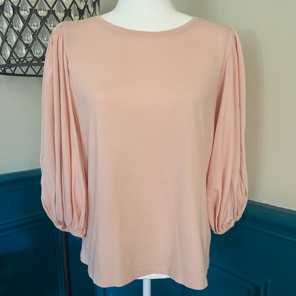 LOFT Tops - Pretty in pink! This blouse is a beautiful shade and versatile. LOFT, Size S